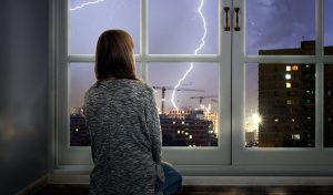 How-to-Stay-Safe-During-a-Thunderstorm
